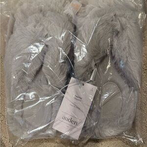 Auden Soft Gray Slippers